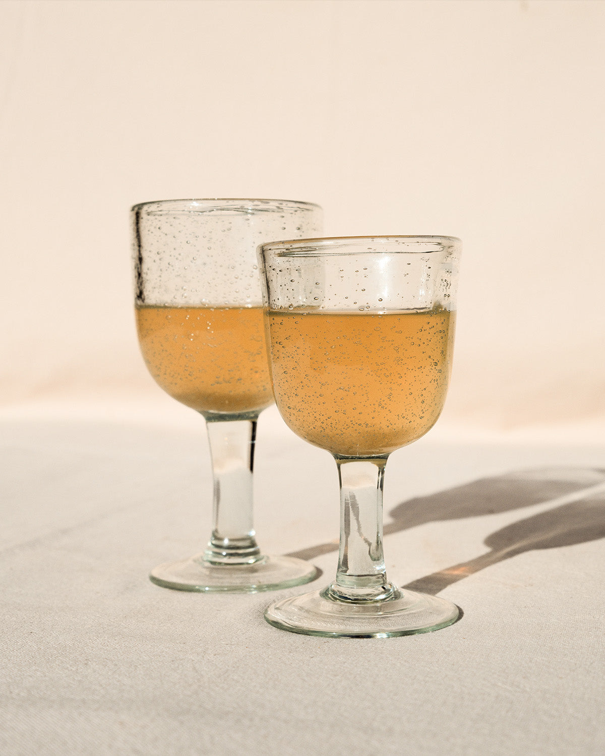 PURE Red wine glass transparent with bubbles