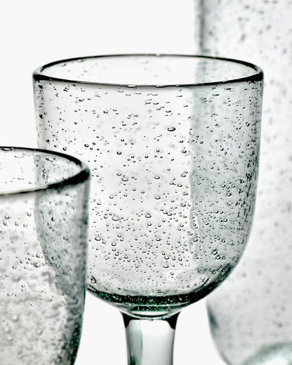 PURE Red wine glass transparent with bubbles
