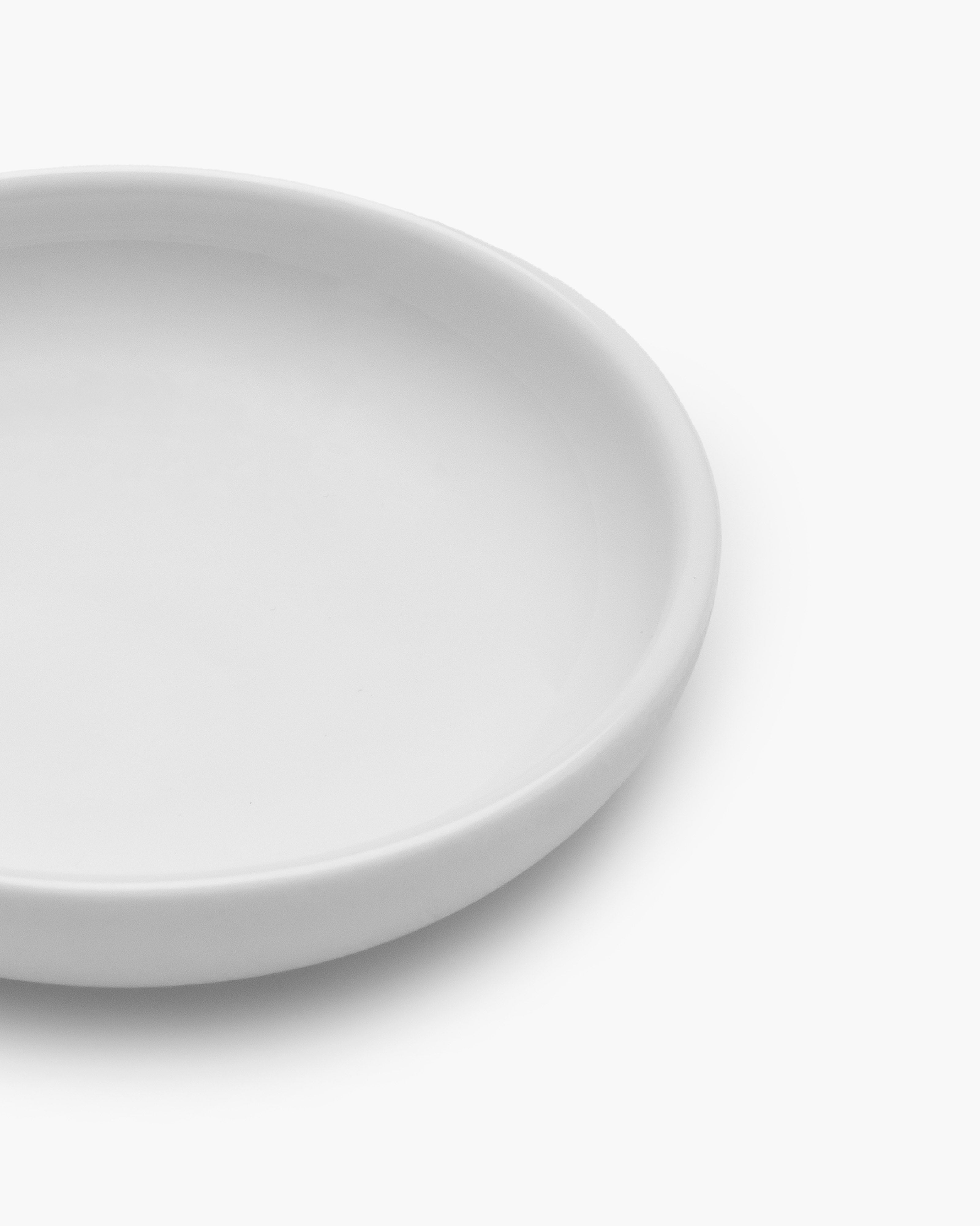 BASE Low plate, white