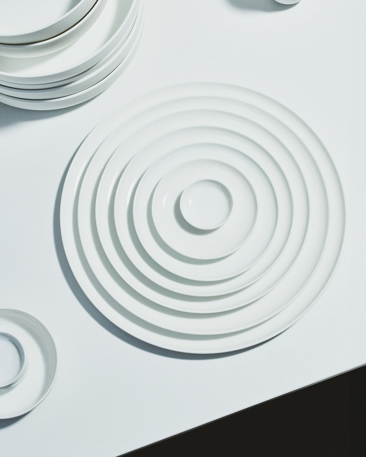 BASE Low plate XL, white